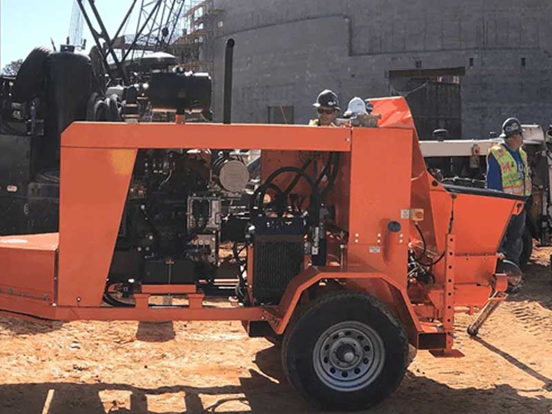 bomba de concreto de linha à venda no local da obra