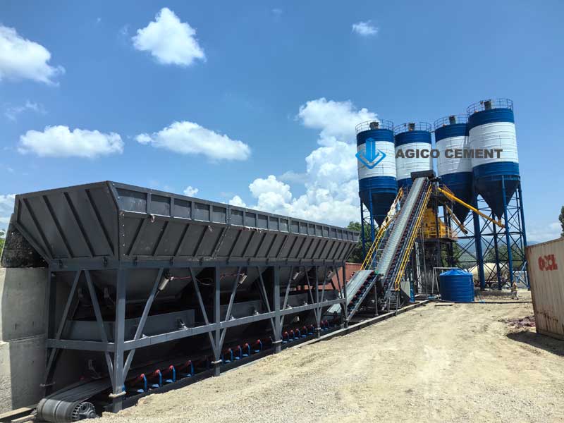 Usina de concreto HZS180 da AGICO no Quirguistão